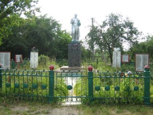 Захоронение в ст. Григорьевской (центр)
